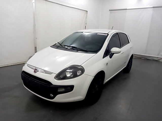 FIAT PUNTO ATTRACTIVE 1.4 4p Frente Motorista