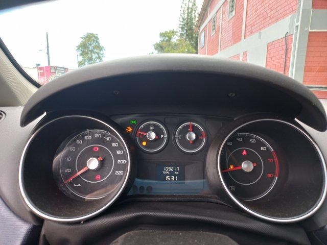 Vehicle_photo_6
