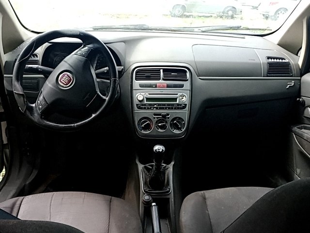 Vehicle_photo_3
