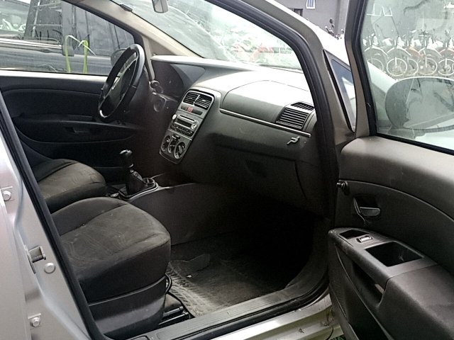 Vehicle_photo_5