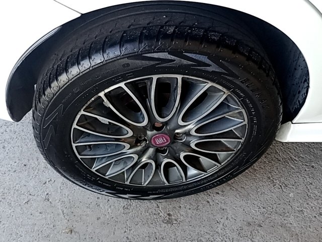 Vehicle_photo_16
