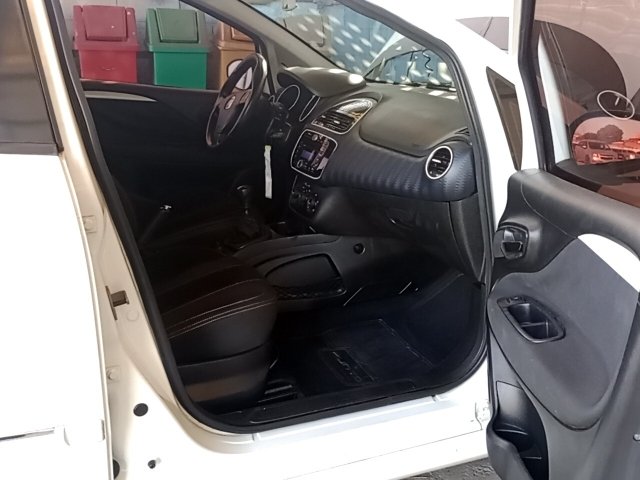Vehicle_photo_9