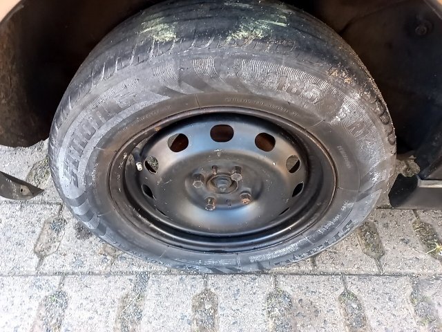 Vehicle_photo_15