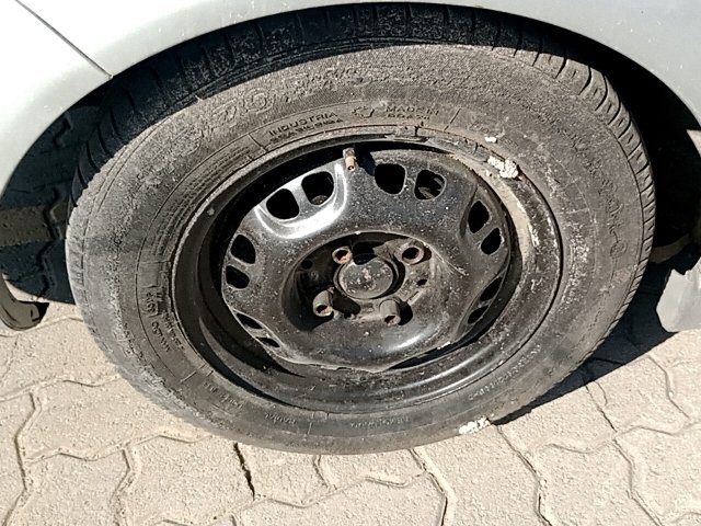 Vehicle_photo_16