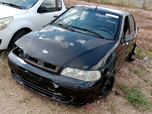Veículo Fiat Siena Fiat Siena Fire 2002/2003 Sucata sem documentação 2003 em leilão
