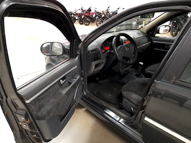 Vehicle_photo_8