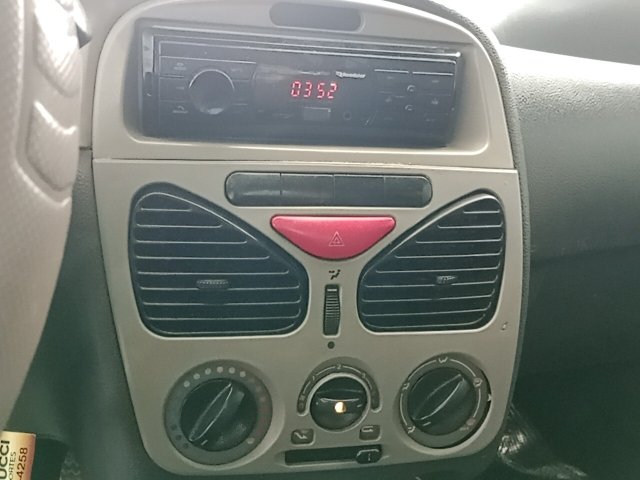 Vehicle_photo_6