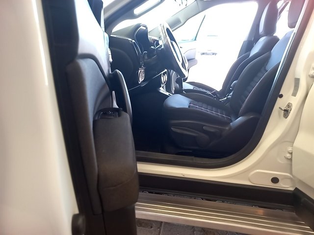 Vehicle_photo_8