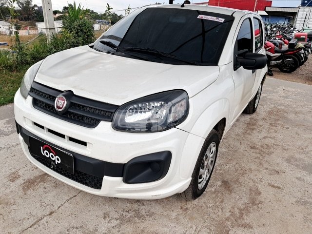 FIAT UNO ATTRACTIVE 1.0 Frente Motorista