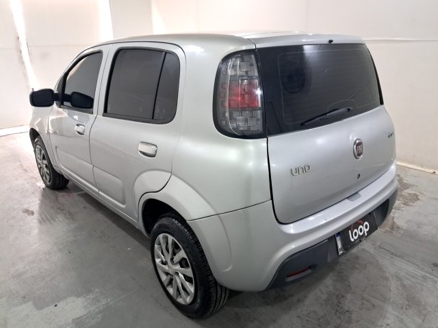 FIAT UNO DRIVE 1.0 Traseira Motorista