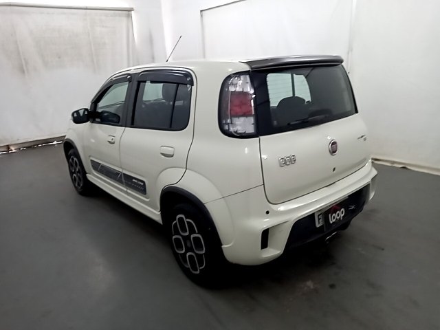 FIAT UNO SPORTING 1.4 Traseira Motorista
