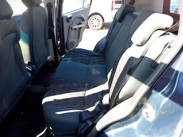 Vehicle_photo_10
