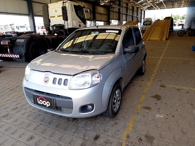 FIAT UNO VIVACE 1.0 Frente Motorista