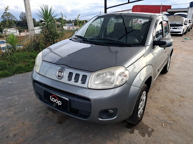 FIAT UNO VIVACE 1.0 Frente Motorista