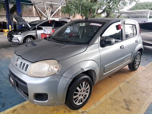 Veículo Fiat UNO VIVACE Fiat Uno Vivace 1.0 2011/2012 2012 em leilão
