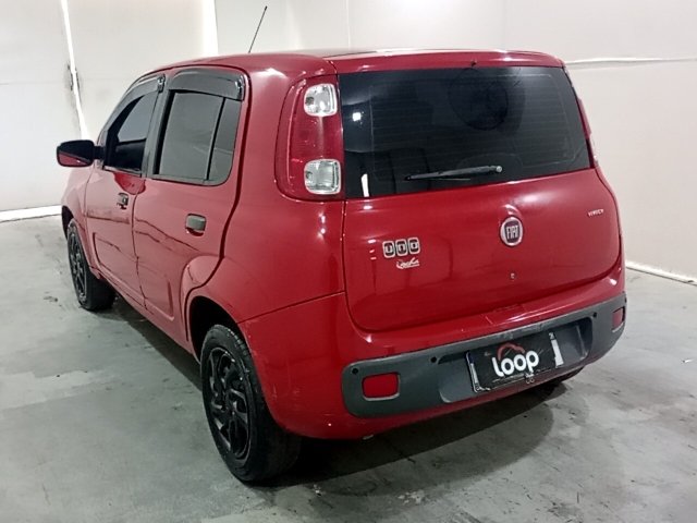 FIAT UNO VIVACE 1.0 Traseira Motorista