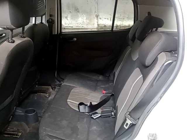 Vehicle_photo_10