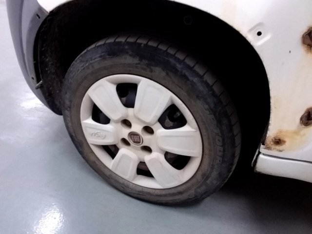 Vehicle_photo_13