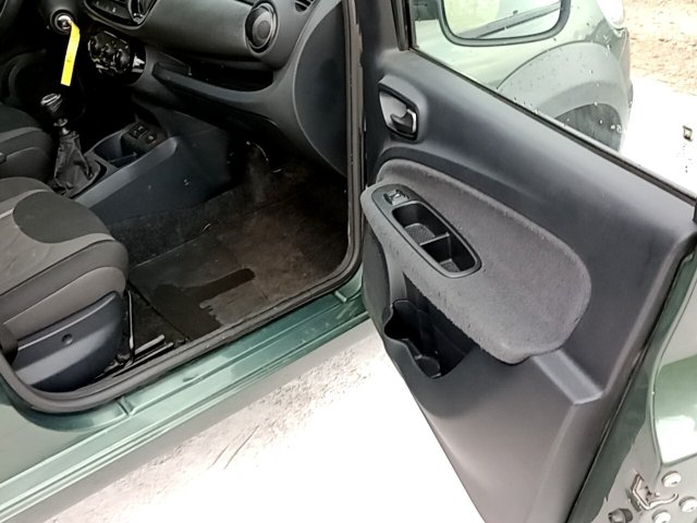 Vehicle_photo_9