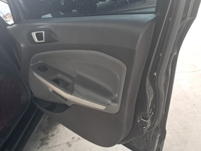 Vehicle_photo_9