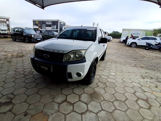 Veículo Ford Ecosport Ford EcoSport XL 1.6 Flex 2009/2010 com avarias no motor e lataria 2010 em leilão