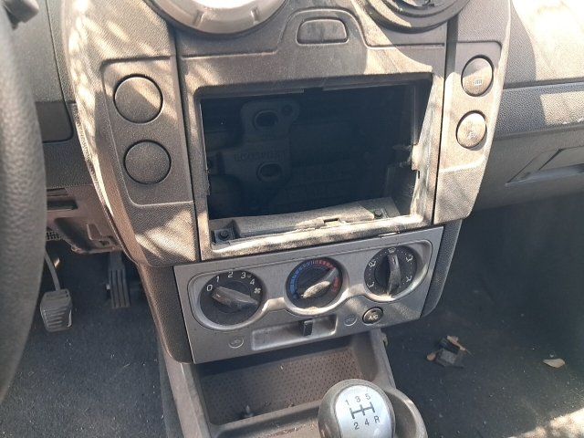 Vehicle_photo_13