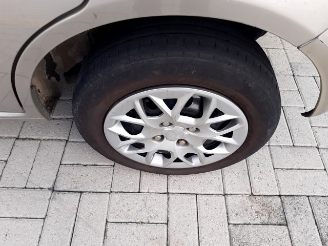 Vehicle_photo_15