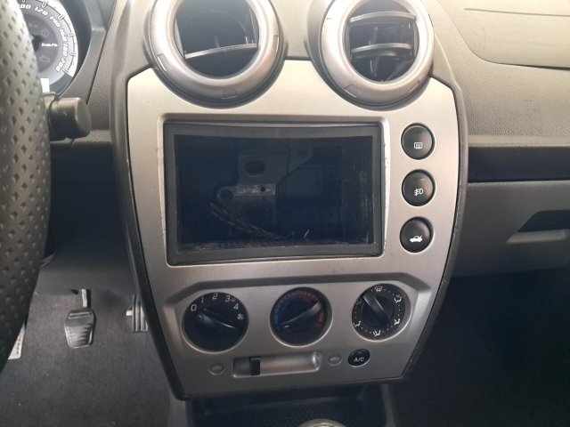 Vehicle_photo_6