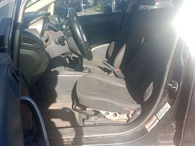 Vehicle_photo_8