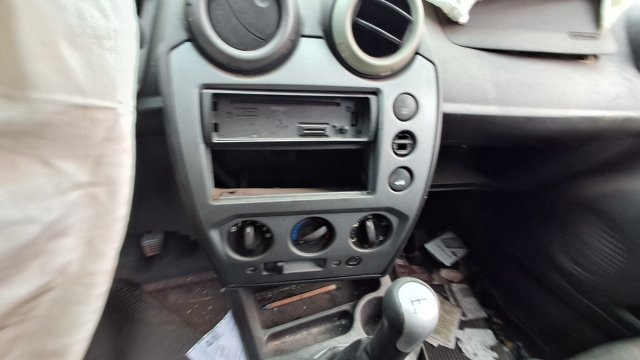 Vehicle_photo_6