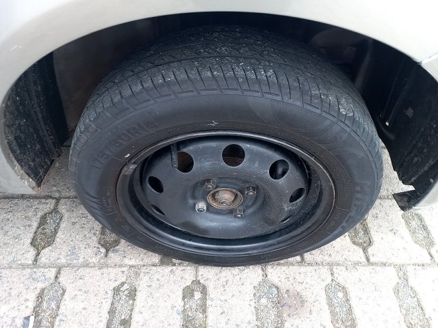 Vehicle_photo_14