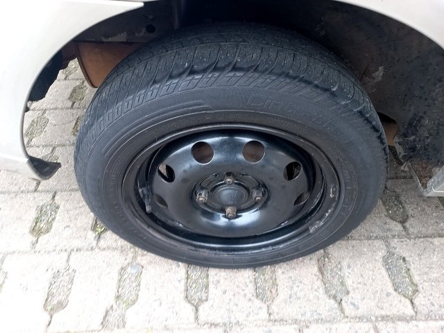 Vehicle_photo_16