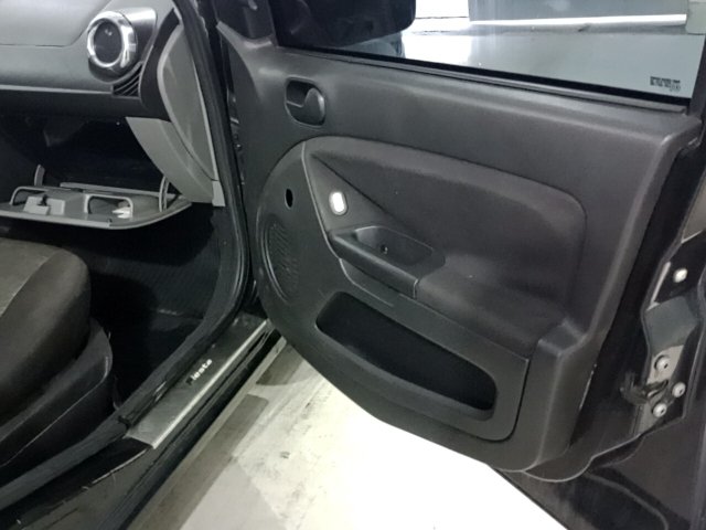 Vehicle_photo_9