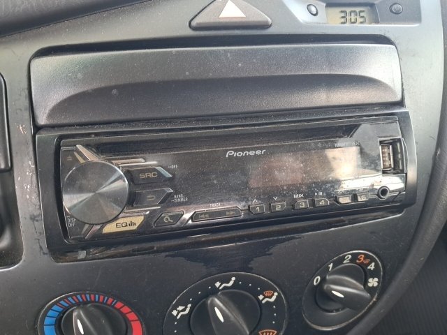 Vehicle_photo_4