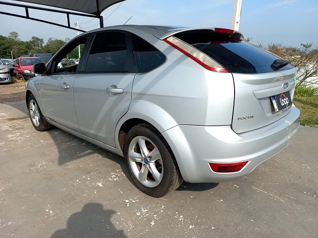 FORD FOCUS 2L HC FLEX Traseira Motorista