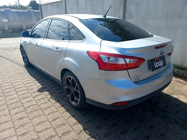 FORD FOCUS TI AT 2.0 S Traseira Motorista