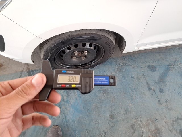 Vehicle_photo_14