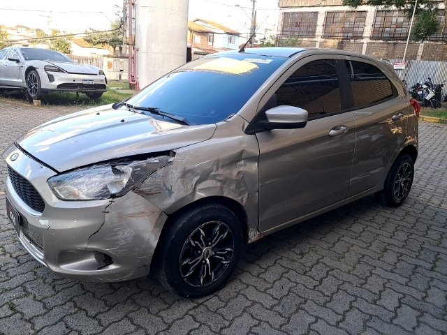 Veículo Ford KA SE 1.0 HA B Ford Ka SE 1.0 HA B 2016/2017 2017 em leilão