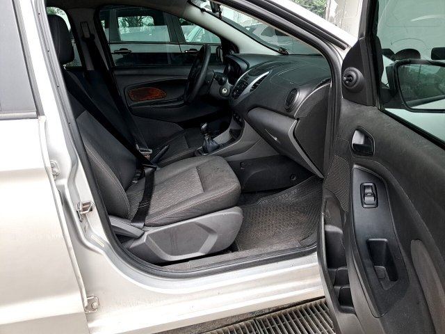 Vehicle_photo_9