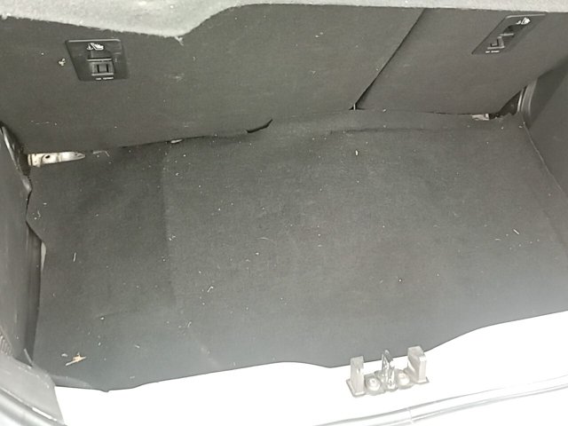 Vehicle_photo_12