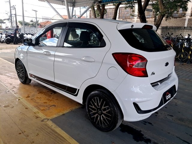 Vehicle_photo_4