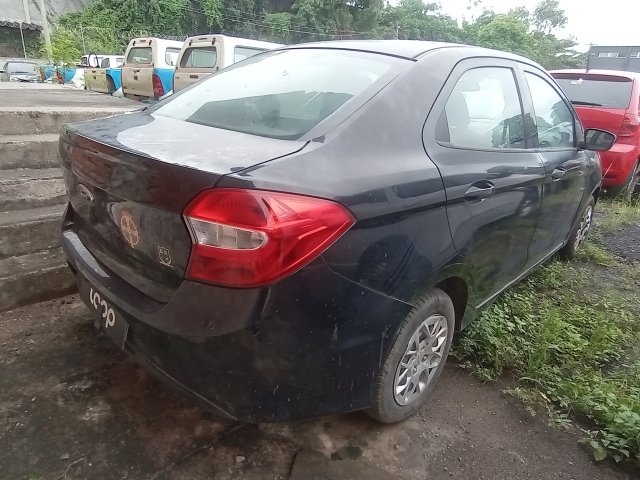 Vehicle_photo_4