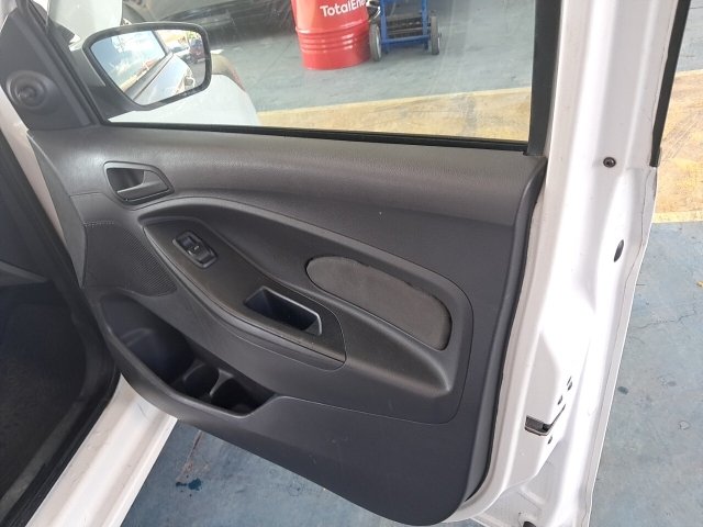 Vehicle_photo_9