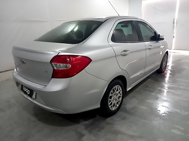 Vehicle_photo_4