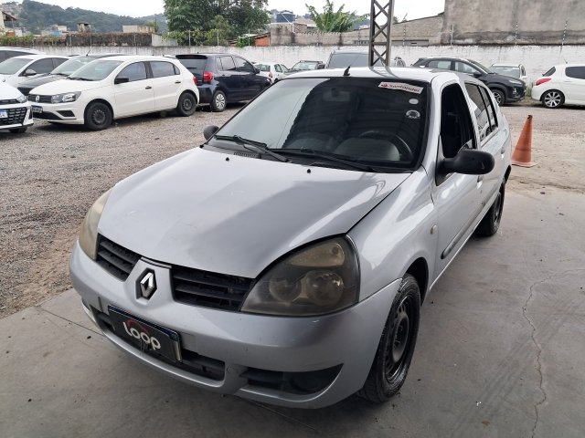 Renault Clio Aut 10 16VS 2006 Conservado com avarias