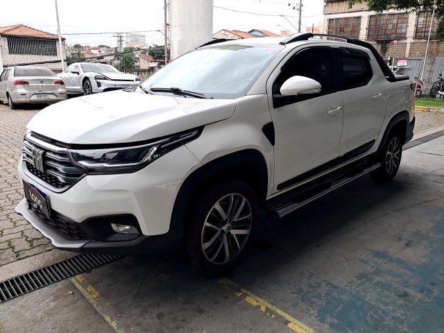 FIAT STRADA VOLCANO 13CD 2022/2023
