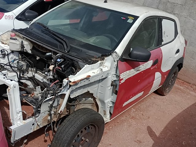 Renault Kwid Life 10MT 2017/2018 sucata