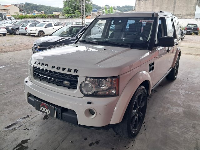Veículo Land Rover Discovery LR Discovery 4 SE 2012/2013 em ótimo estado com pequenas avarias 2013 em leilão