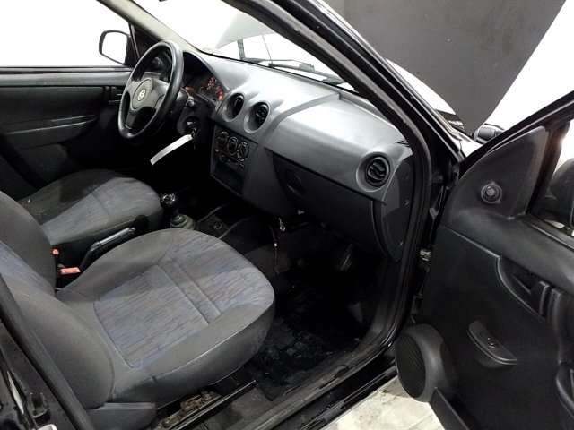 Vehicle_photo_14