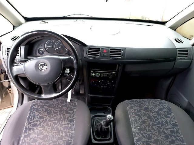 Vehicle_photo_7